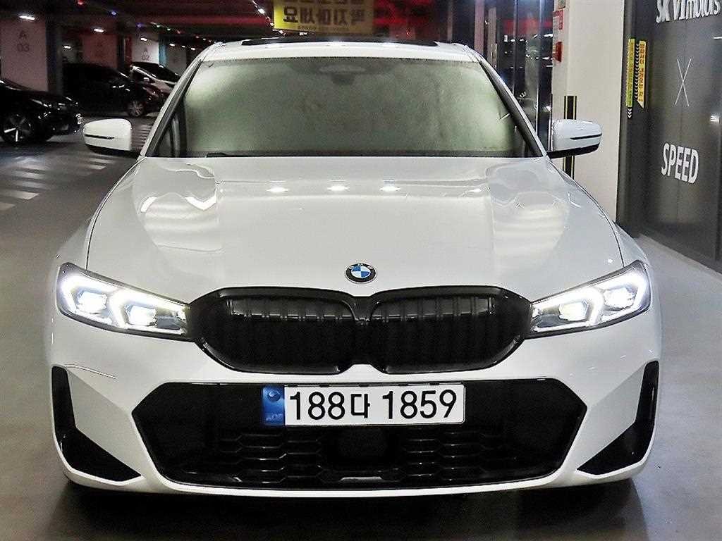 BMW 3시리즈 3시리즈 (G20) 320i M 스포츠 이미지 2