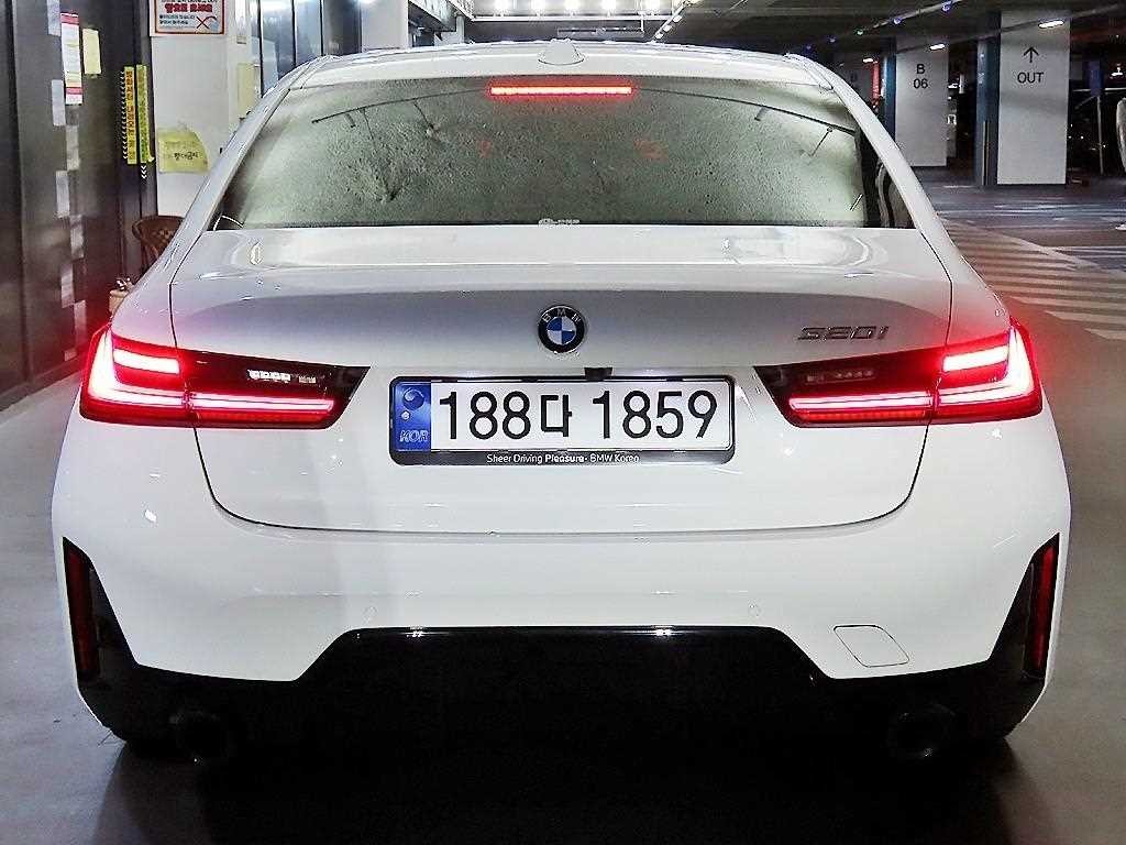 BMW 3시리즈 3시리즈 (G20) 320i M 스포츠 이미지 5