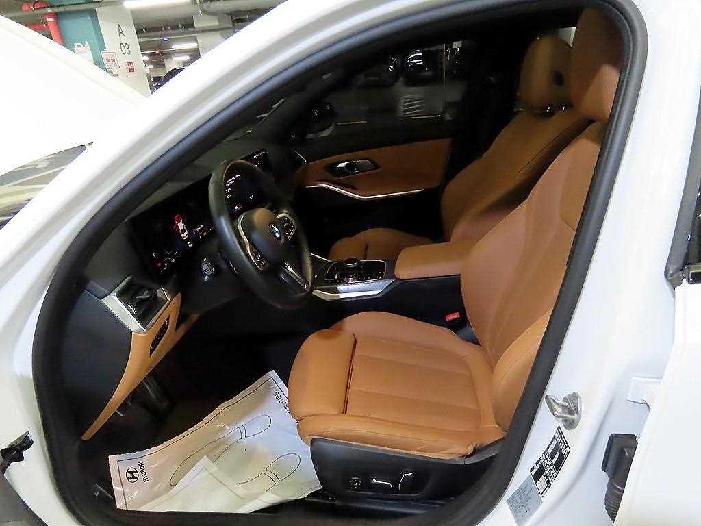 BMW 3시리즈 3시리즈 (G20) 320i M 스포츠 이미지 6