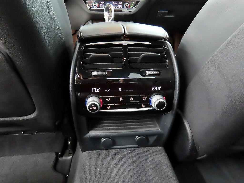 BMW 5시리즈 5시리즈 (G30) 530i M 스포츠 플러스 이미지 12