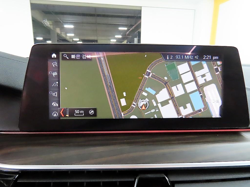 BMW 5시리즈 5시리즈 (G30) 530i M 스포츠 플러스 이미지 14