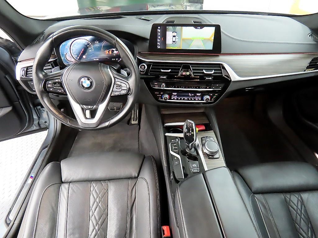 BMW 5시리즈 5시리즈 (G30) 530i M 스포츠 플러스 이미지 7