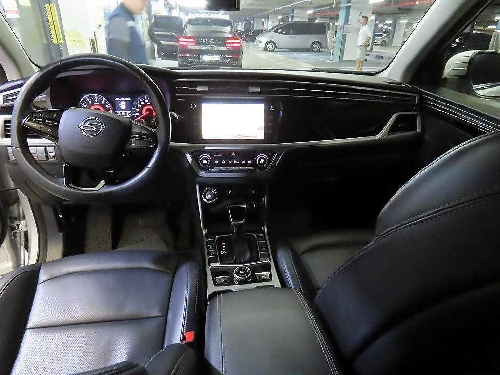 KG모빌리티(쌍용) 코란도 뷰티풀코란도 2WD 가솔린 1.5 C7 이미지 10
