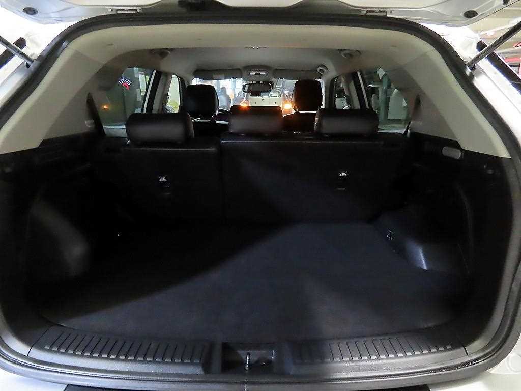 KG모빌리티(쌍용) 코란도 뷰티풀코란도 2WD 가솔린 1.5 C7 이미지 17
