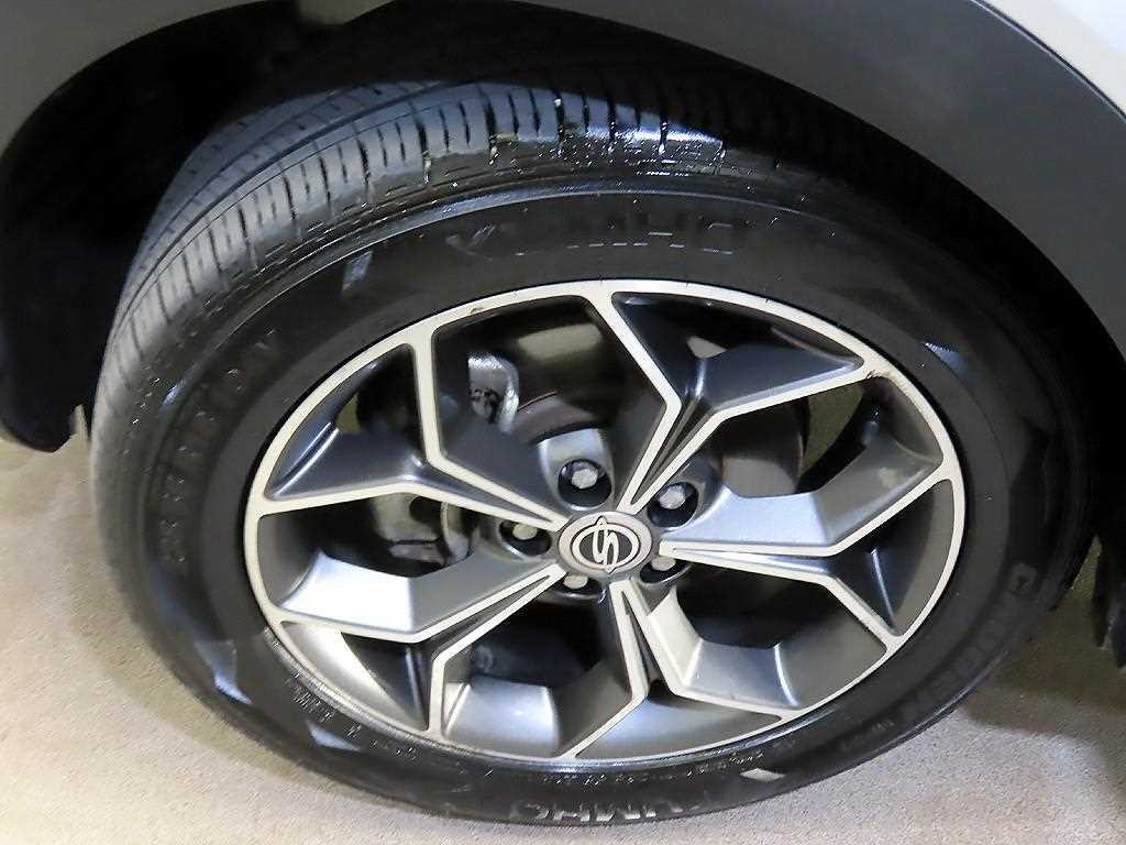 KG모빌리티(쌍용) 코란도 뷰티풀코란도 2WD 가솔린 1.5 C7 이미지 20