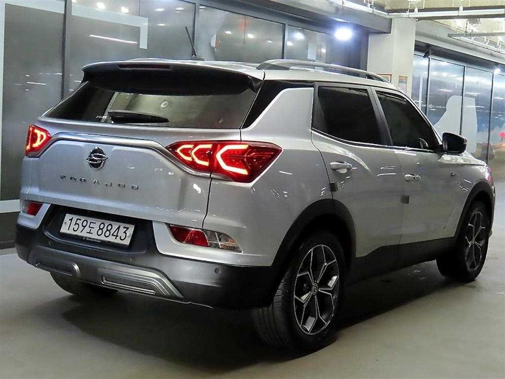 KG모빌리티(쌍용) 코란도 뷰티풀코란도 2WD 가솔린 1.5 C7 이미지 4