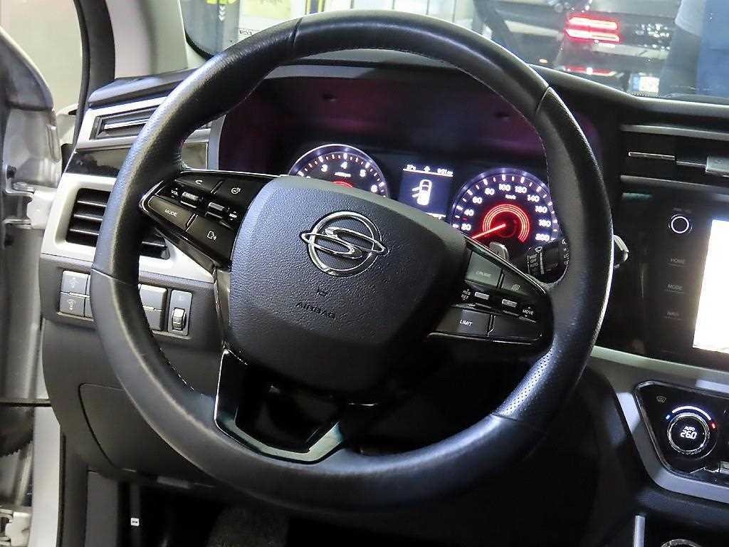 KG모빌리티(쌍용) 코란도 뷰티풀코란도 2WD 가솔린 1.5 C7 이미지 8