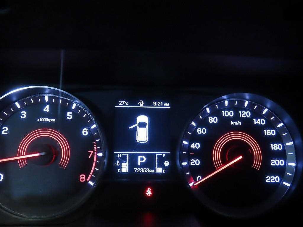 KG모빌리티(쌍용) 코란도 뷰티풀코란도 2WD 가솔린 1.5 C7 이미지 9