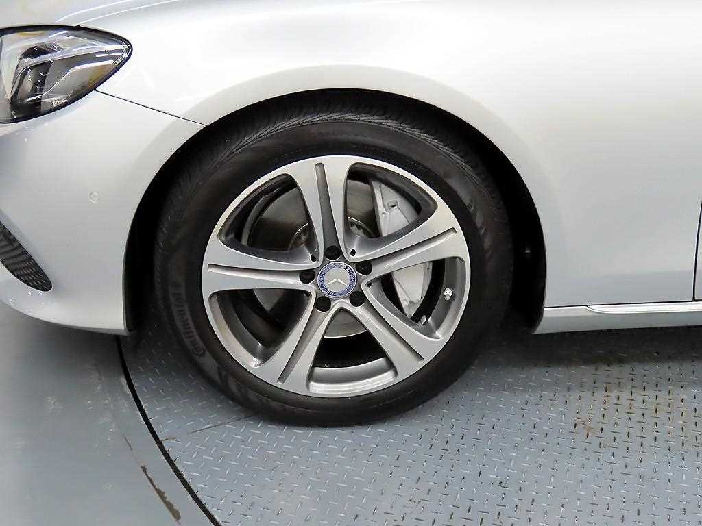 벤츠 E 클래스 E-클래스 W213 E300 아방가르드 이미지 20