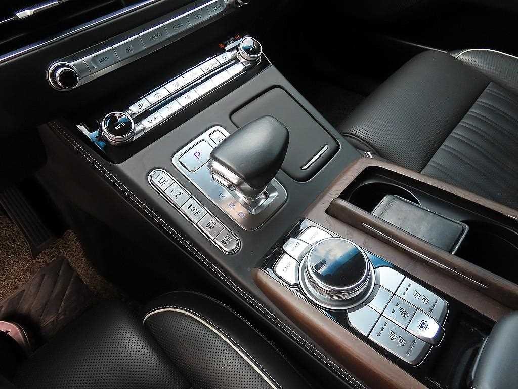 제네시스 G90 3.8 GDI AWD 프레스티지 이미지 11