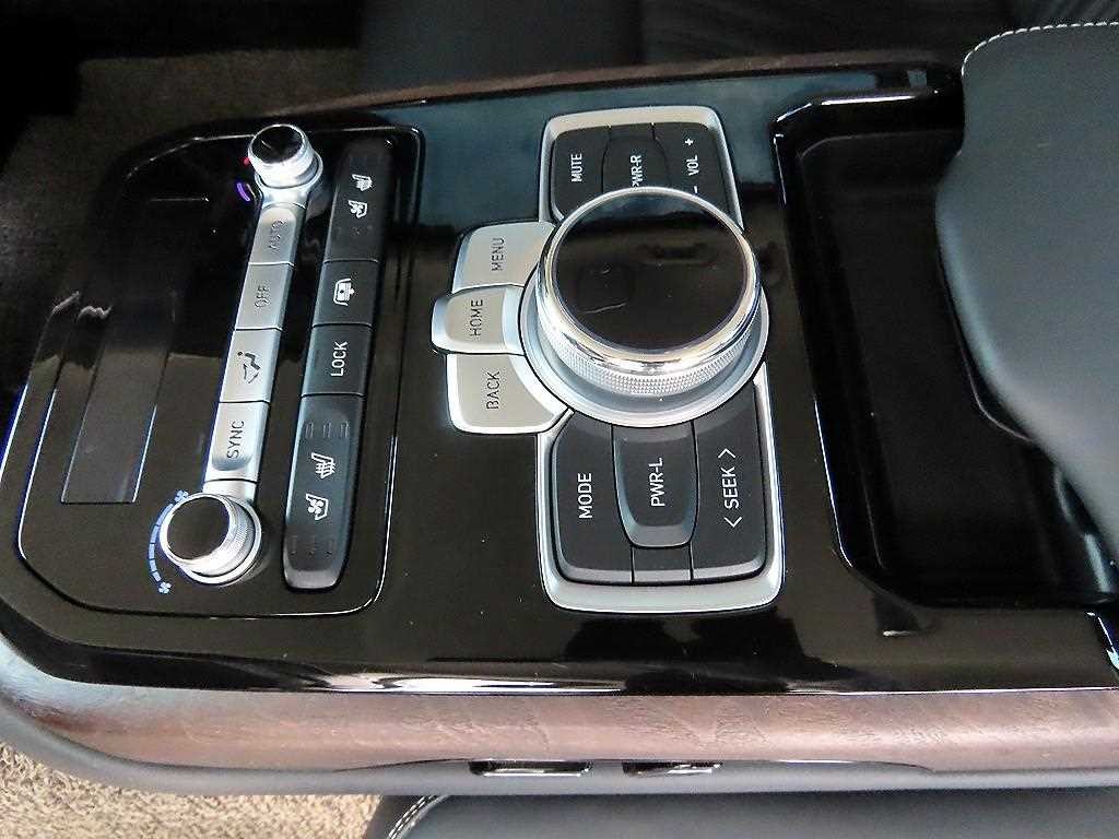 제네시스 G90 3.8 GDI AWD 프레스티지 이미지 15