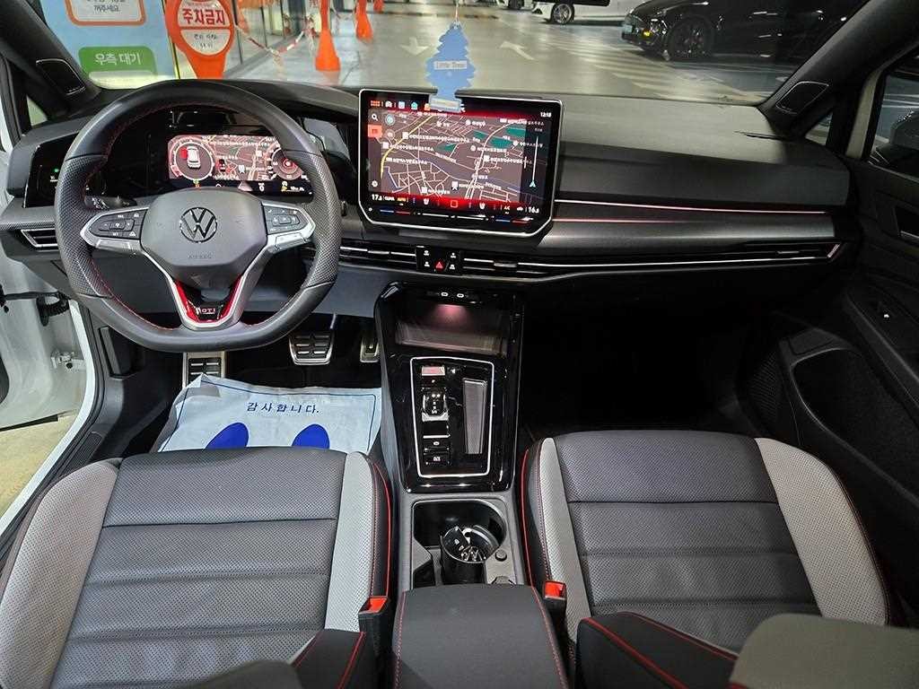 폭스바겐 골프 골프 8세대 2.0 GTI 이미지 9