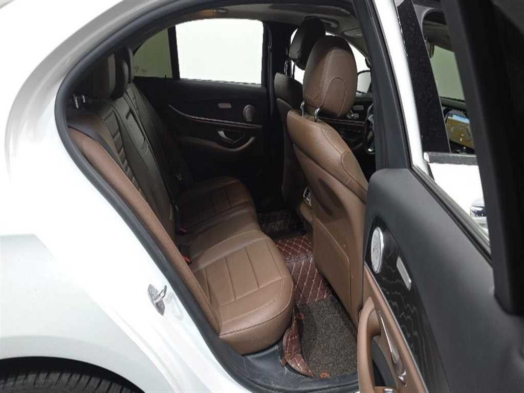 벤츠 E 클래스 E-클래스 W213 E220d 아방가르드 이미지 12