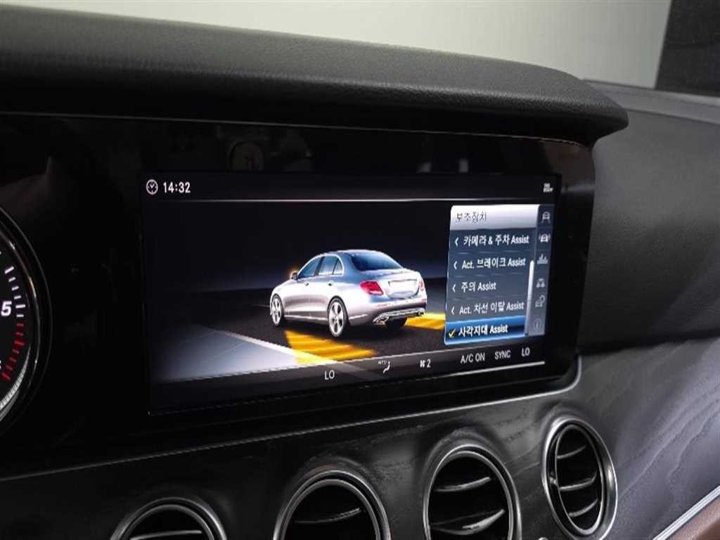 벤츠 E 클래스 E-클래스 W213 E220d 아방가르드 이미지 16