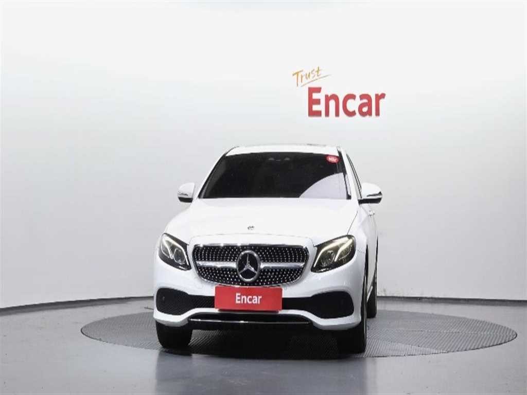 벤츠 E 클래스 E-클래스 W213 E220d 아방가르드 이미지 3