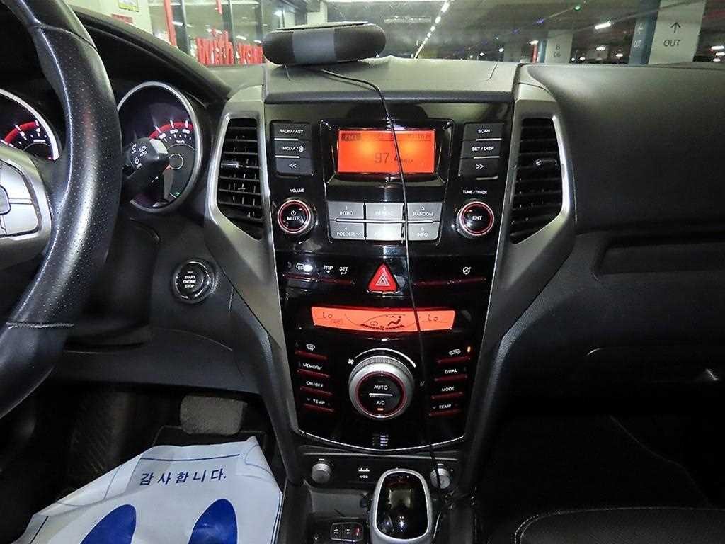 KG모빌리티(쌍용) 티볼리 가솔린 2WD 1.6 VX 이미지 11