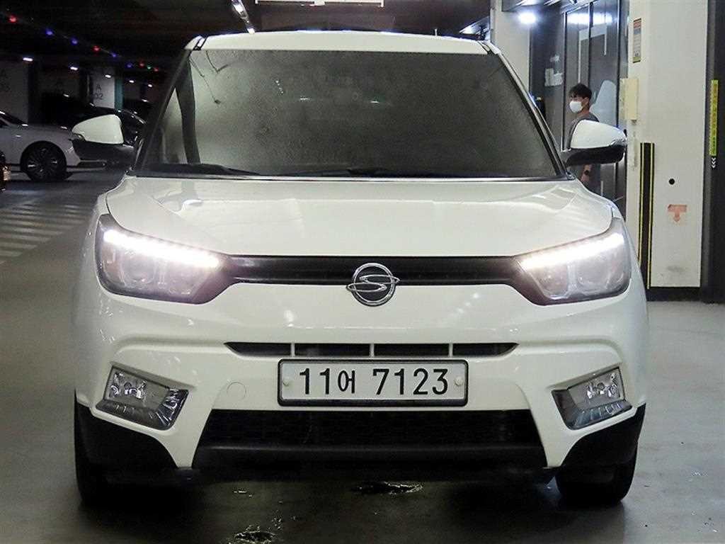 KG모빌리티(쌍용) 티볼리 가솔린 2WD 1.6 VX 이미지 2