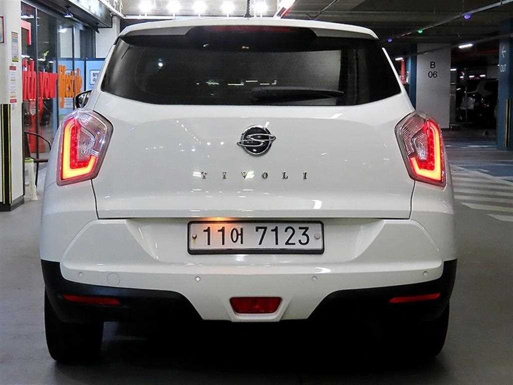KG모빌리티(쌍용) 티볼리 가솔린 2WD 1.6 VX 이미지 5