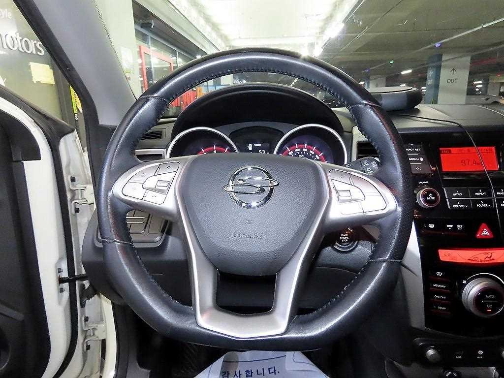 KG모빌리티(쌍용) 티볼리 가솔린 2WD 1.6 VX 이미지 8