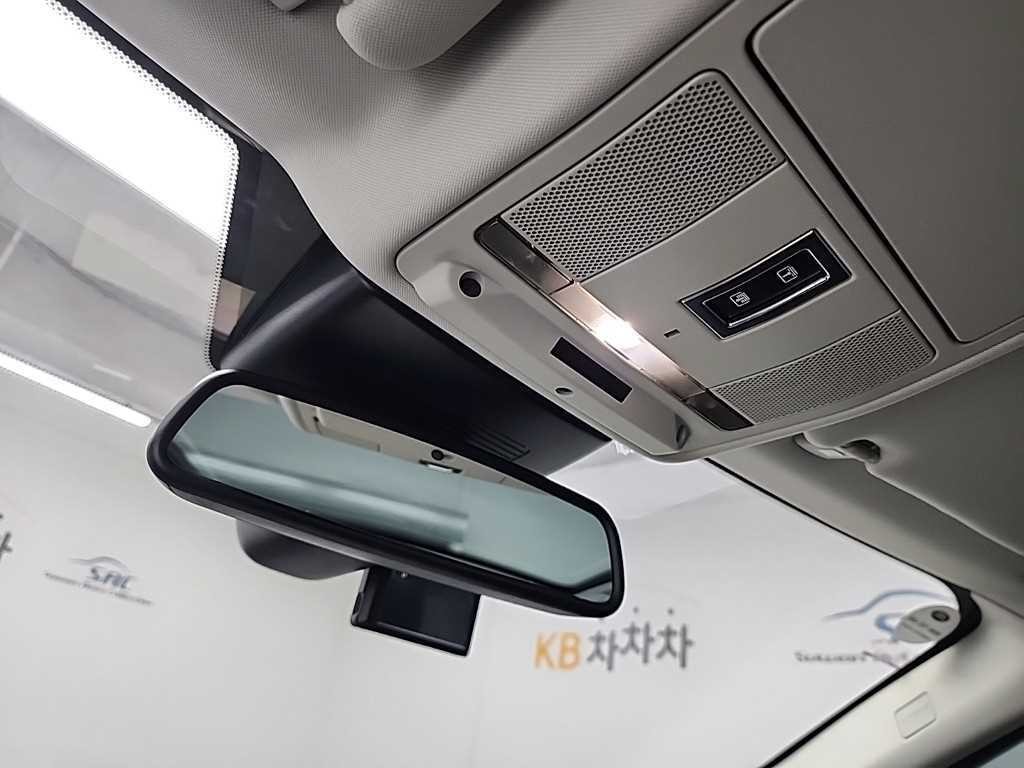 랜드로버 레인지로버 이보크 2.0 TD4 SE 이미지 16