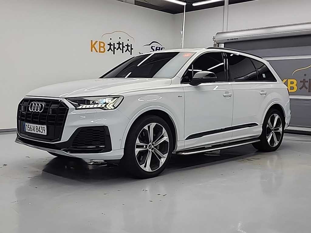 아우디 Q7 Q7 (4M) 55 TFSI 콰트로 프리미엄 이미지 1