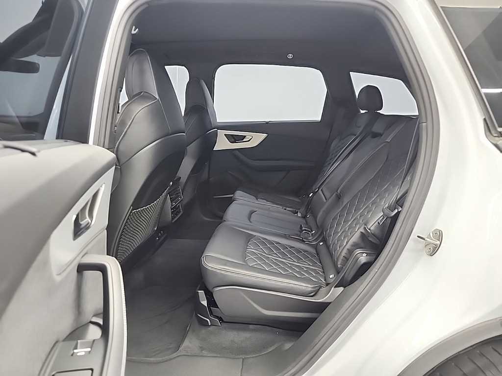 아우디 Q7 Q7 (4M) 55 TFSI 콰트로 프리미엄 이미지 12