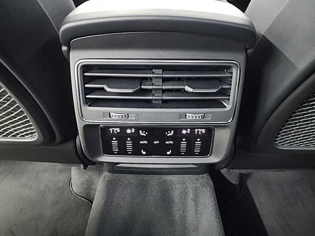 아우디 Q7 Q7 (4M) 55 TFSI 콰트로 프리미엄 이미지 13