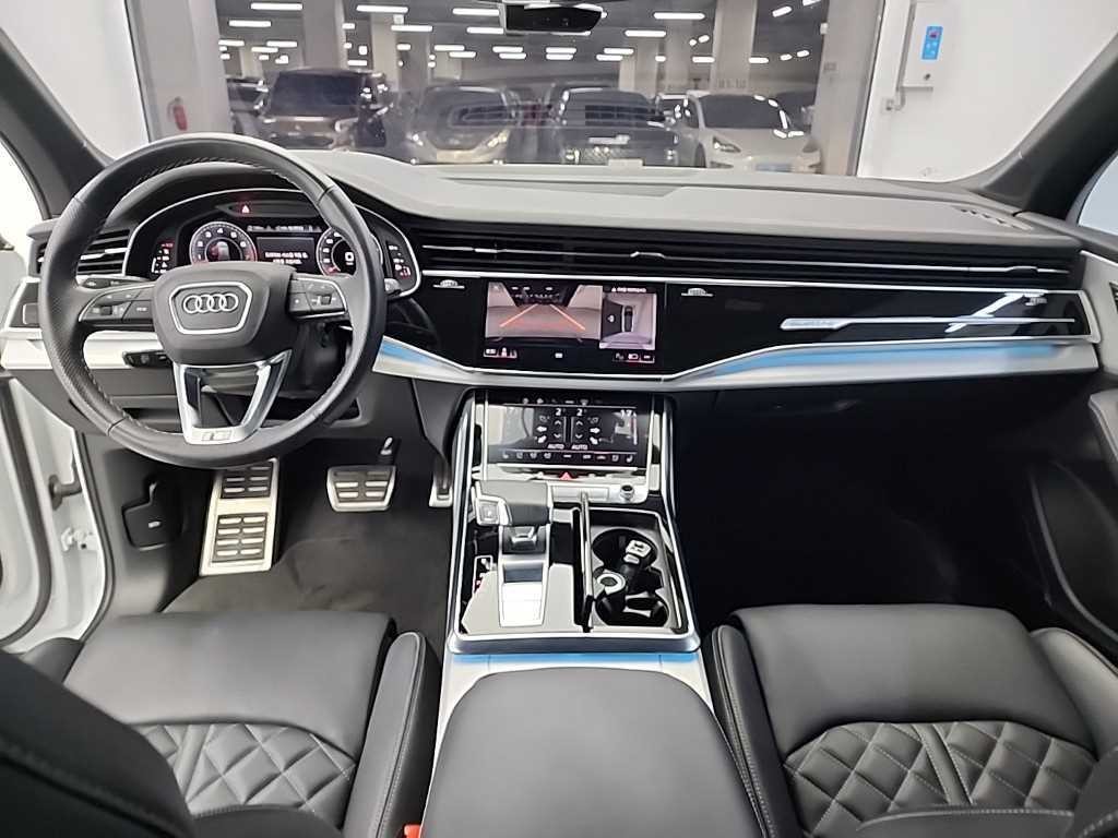 아우디 Q7 Q7 (4M) 55 TFSI 콰트로 프리미엄 이미지 7