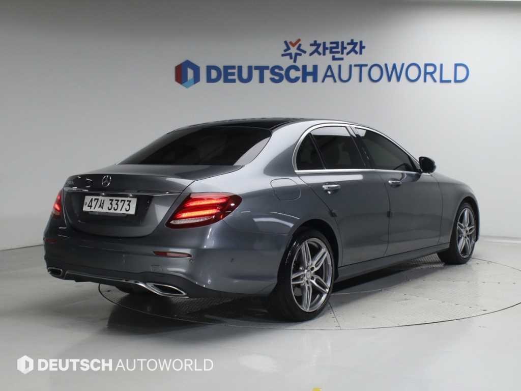 벤츠 E 클래스 E-클래스 W213 E350d 이미지 2