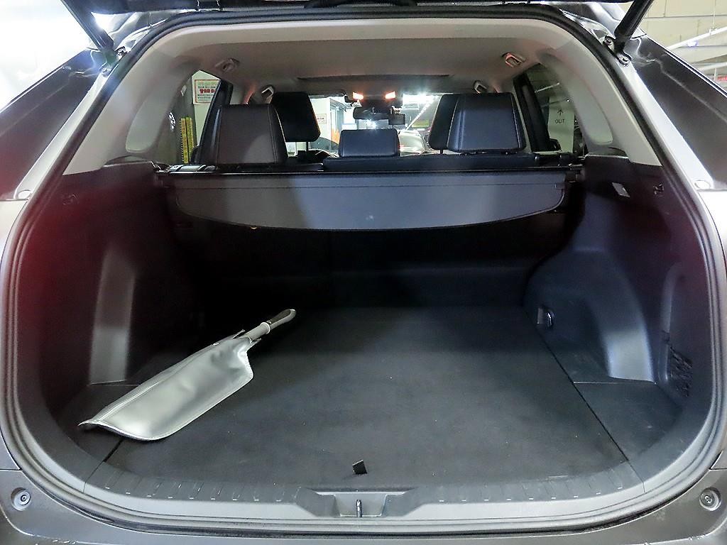 토요타 라브4 RAV4(5세대) 2.5 4WD 하이브리드 이미지 17