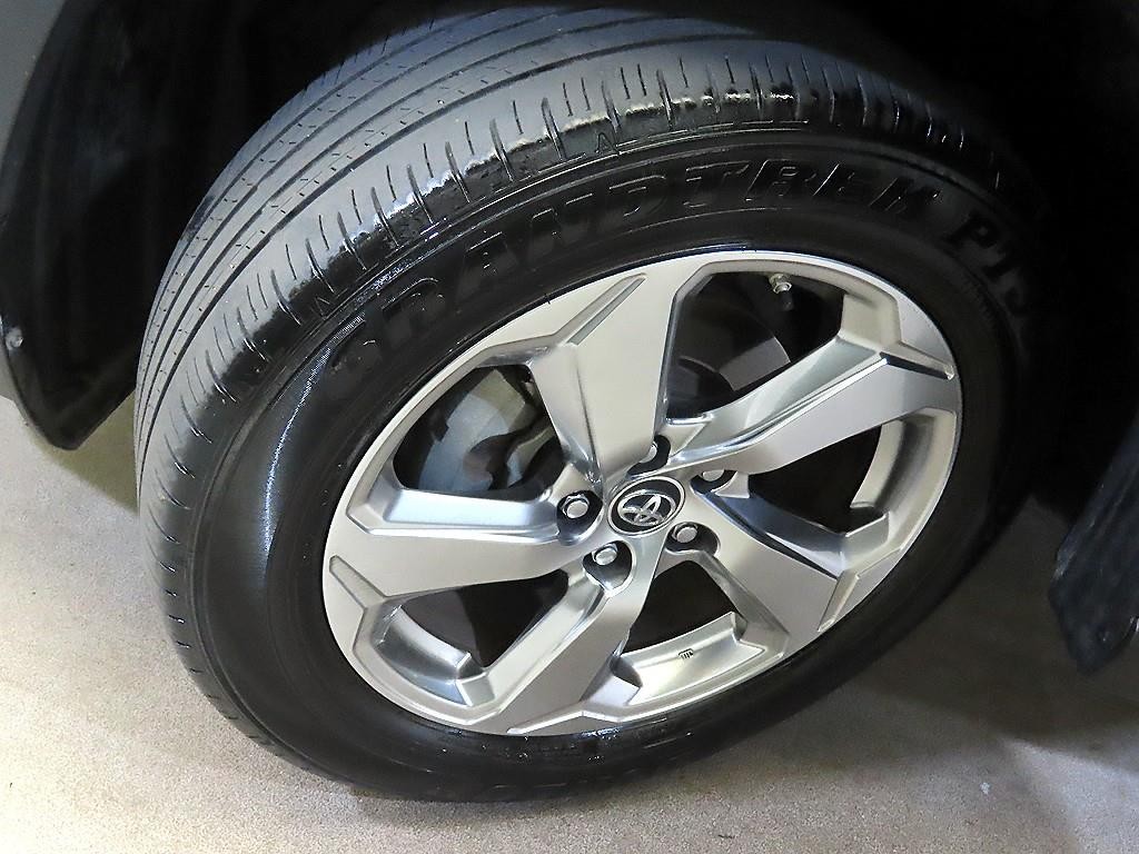 토요타 라브4 RAV4(5세대) 2.5 4WD 하이브리드 이미지 20