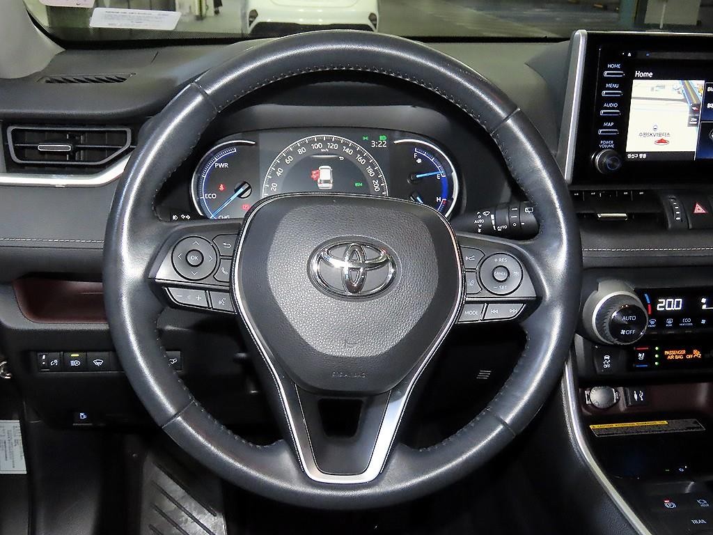 토요타 라브4 RAV4(5세대) 2.5 4WD 하이브리드 이미지 8