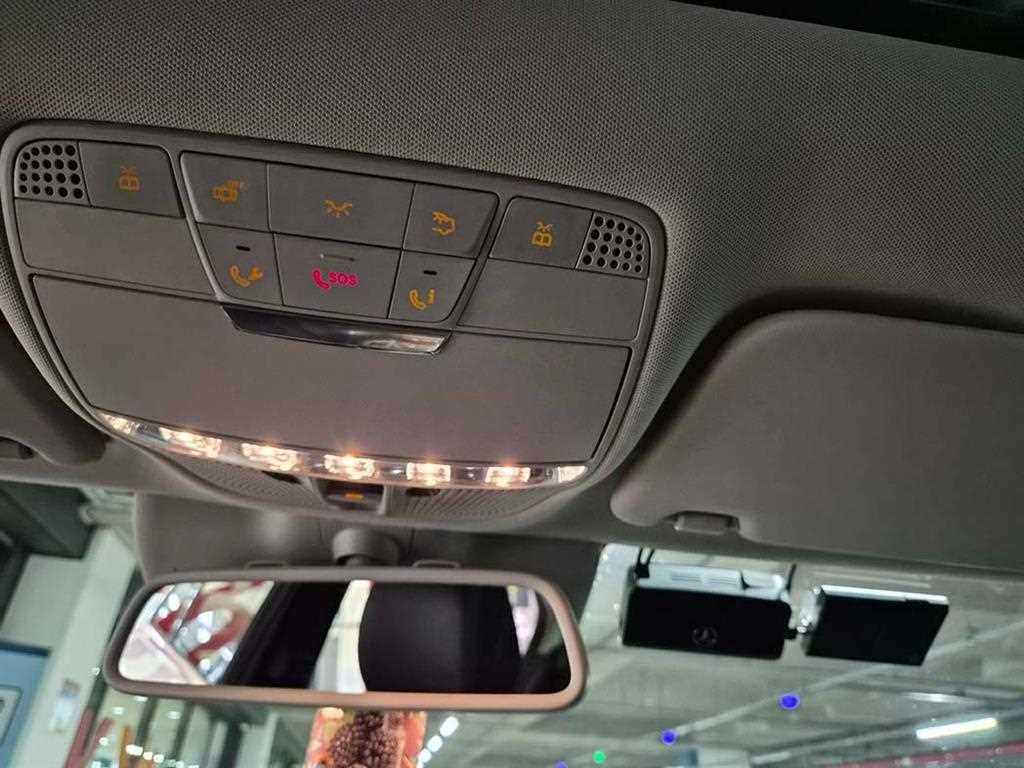 벤츠 C 클래스 C클래스 W205 C200 아방가르드 이미지 14