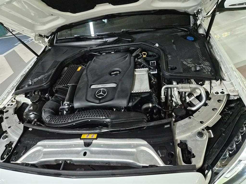 벤츠 C 클래스 C클래스 W205 C200 아방가르드 이미지 19