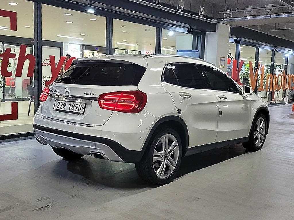 벤츠 GLA 클래스 GLA클래스 X156 GLA200 CDI 이미지 4
