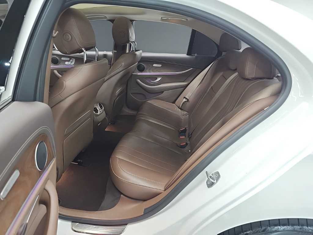 벤츠 E 클래스 E-클래스 W213 E300 익스클루시브 이미지 12