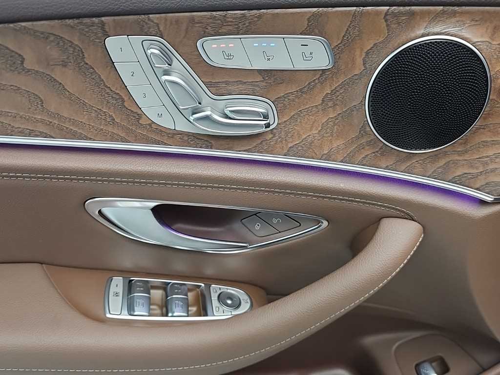 벤츠 E 클래스 E-클래스 W213 E300 익스클루시브 이미지 17