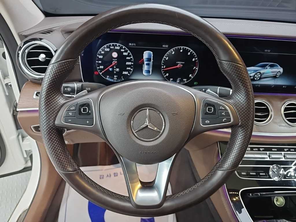 벤츠 E 클래스 E-클래스 W213 E300 익스클루시브 이미지 9