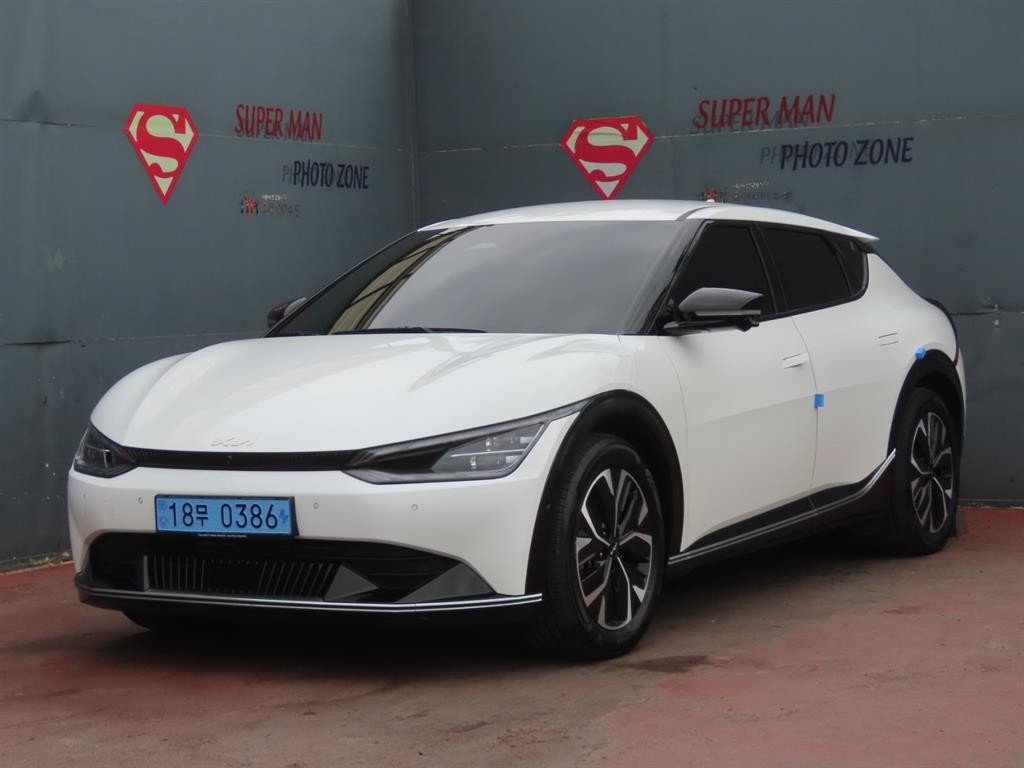 기아 EV6 롱레인지 AWD 어스 이미지 1
