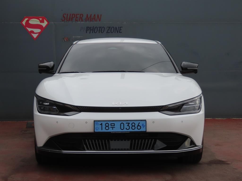 기아 EV6 롱레인지 AWD 어스 이미지 2