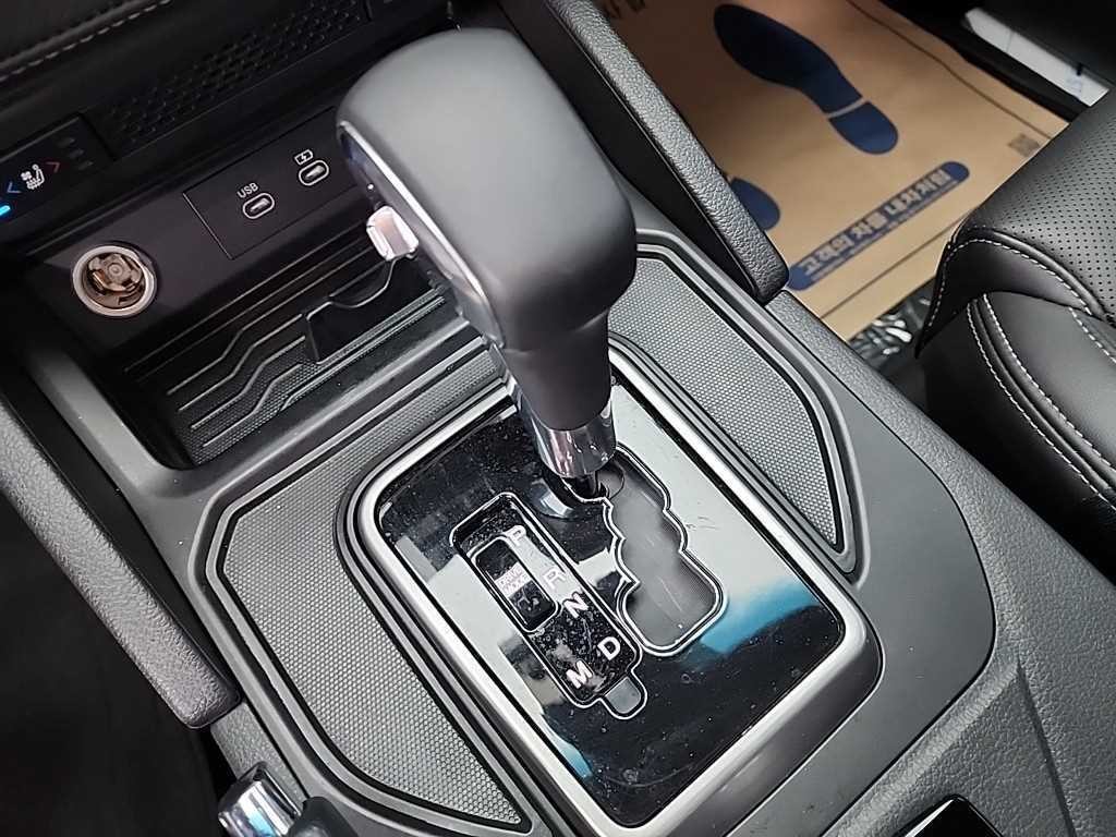 KG모빌리티(쌍용) 렉스턴 더 뉴 렉스턴 스포츠 칸 디젤 2.2 4WD 쿨멘 프레스티지 이미지 8