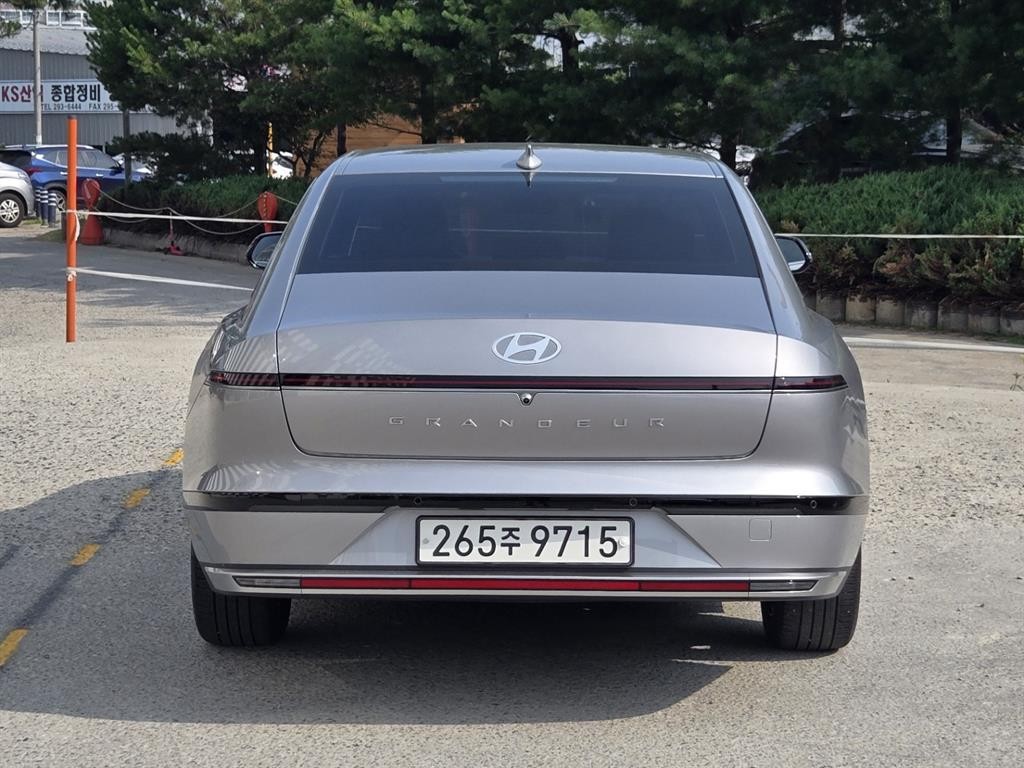 현대 그랜저 그랜저 (GN7) LPG 3.5 2WD 프리미엄 이미지 4