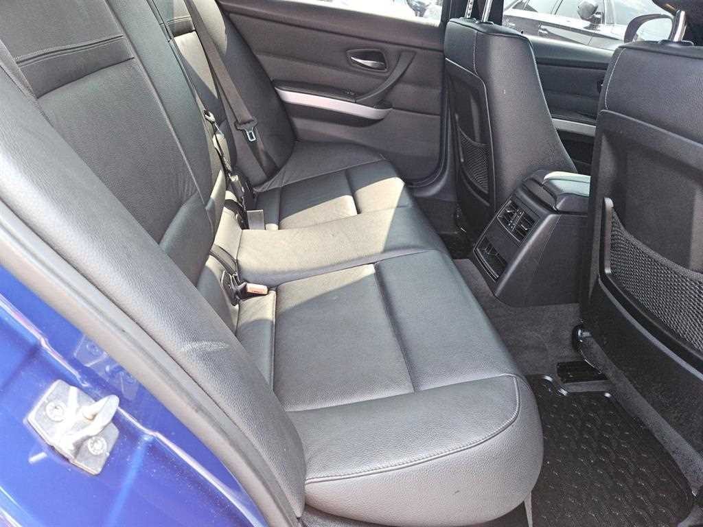 BMW 3시리즈 3시리즈 (E90) 320d 세단 M 스포츠 이미지 16