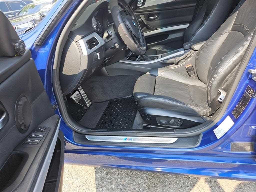 BMW 3시리즈 3시리즈 (E90) 320d 세단 M 스포츠 이미지 5