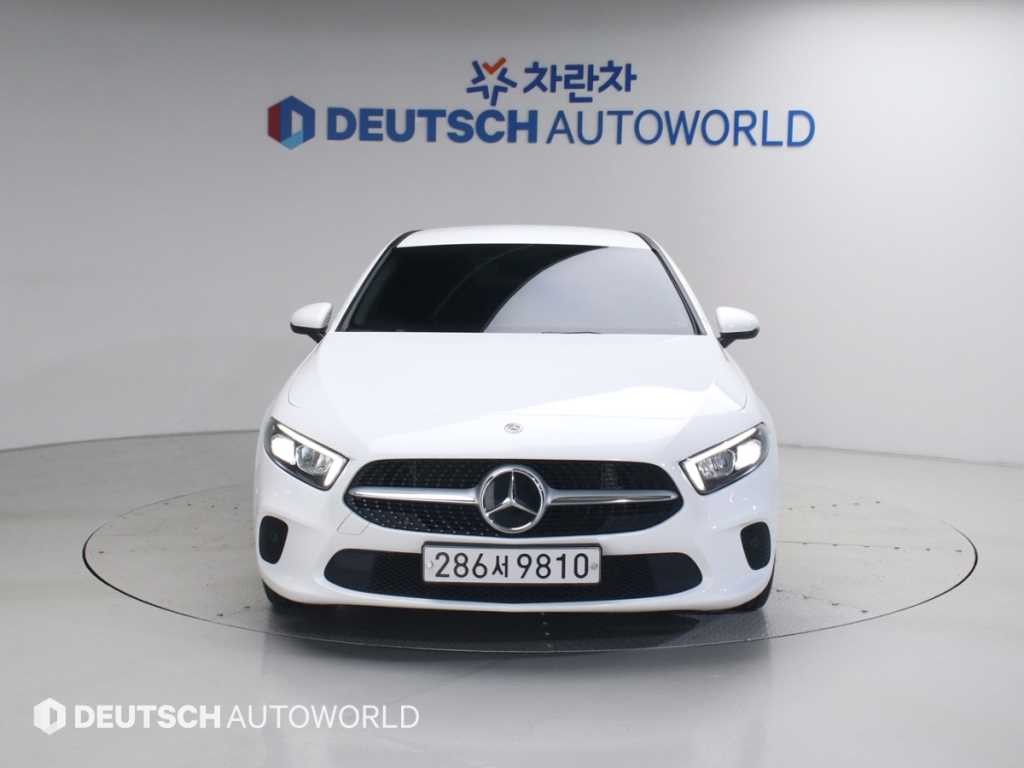 벤츠 A 클래스 A클래스 W177 A220 세단 이미지 3