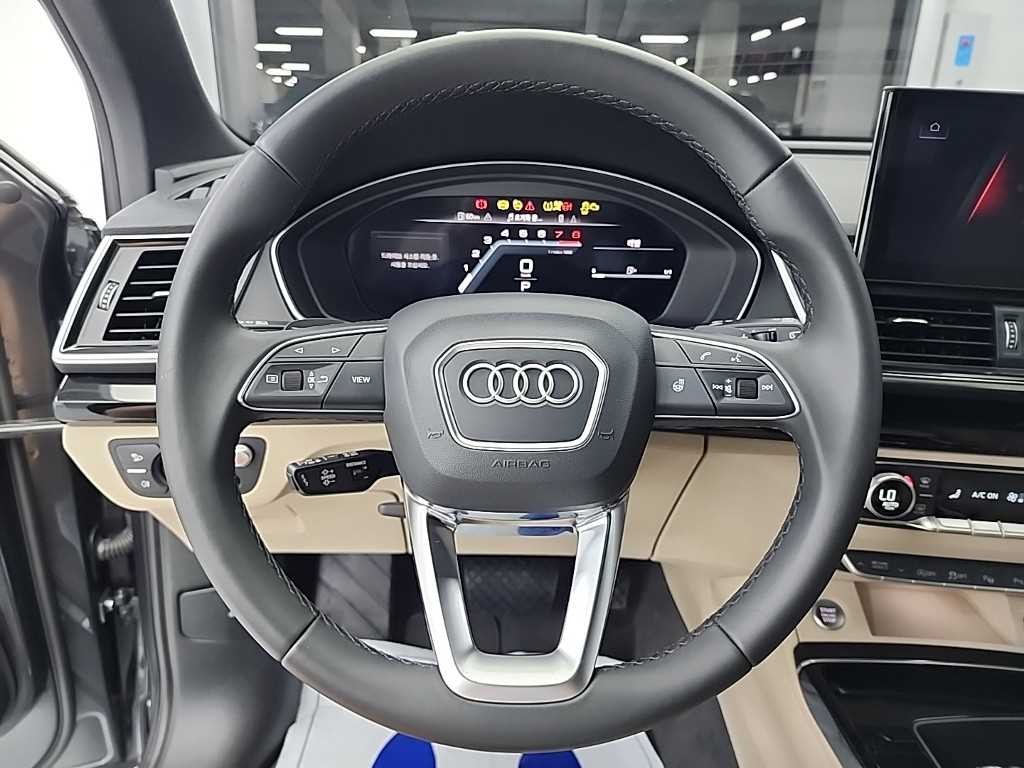 아우디 Q5 Q5 (FY) 45 TFSI 콰트로 프리미엄 스포트백 이미지 9