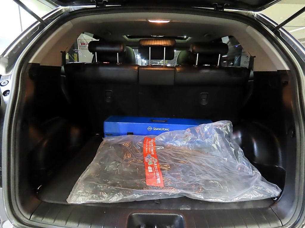 KG모빌리티(쌍용) 코란도 뉴코란도C 4WD 2.0 CVT 고급형 이미지 18