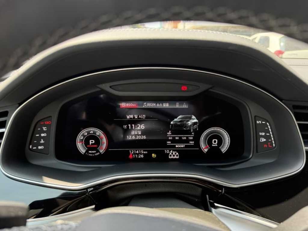 아우디 Q8 55 TFSI 콰트로 프리미엄 이미지 8