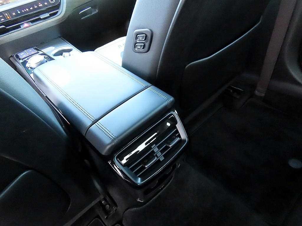 기아 K8 2.5 2WD 노블레스 이미지 17