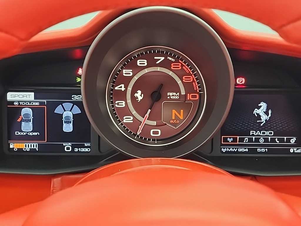 페라리 488 488 스파이더 3.9 이미지 6